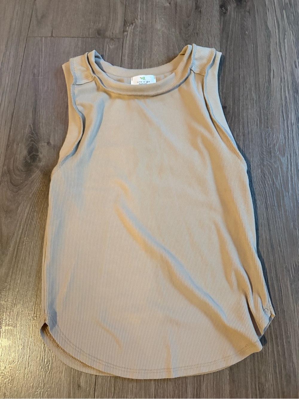 Brand New Live in the moment Ribbed Sleeveless Tank Top - beige